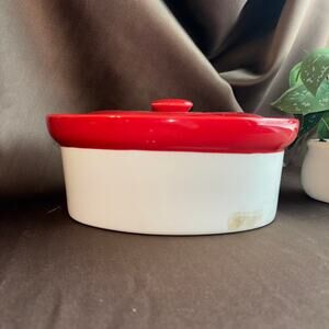 Cordon bleu casserole dish with lid